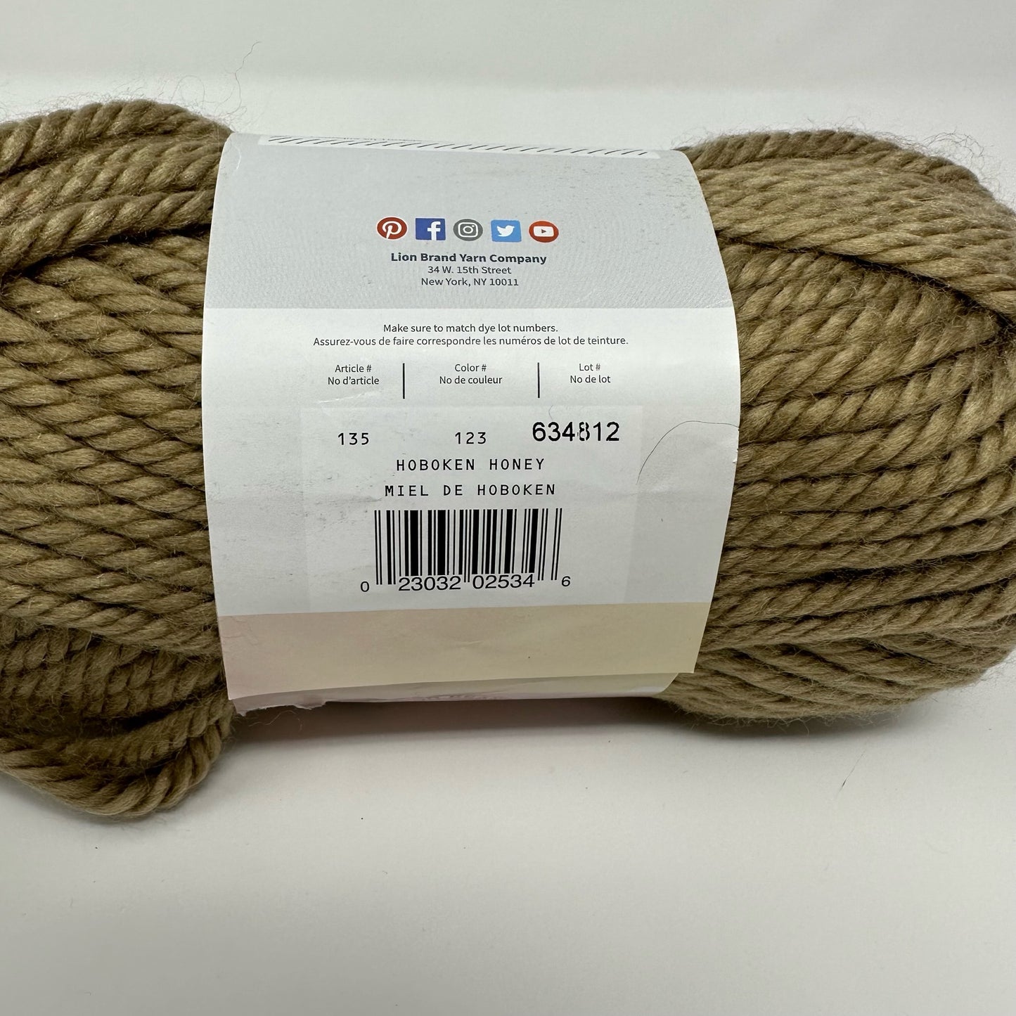 Lion Brand Yarns Hometown Super Bulky Yarn 100% Acrylic 5 oz