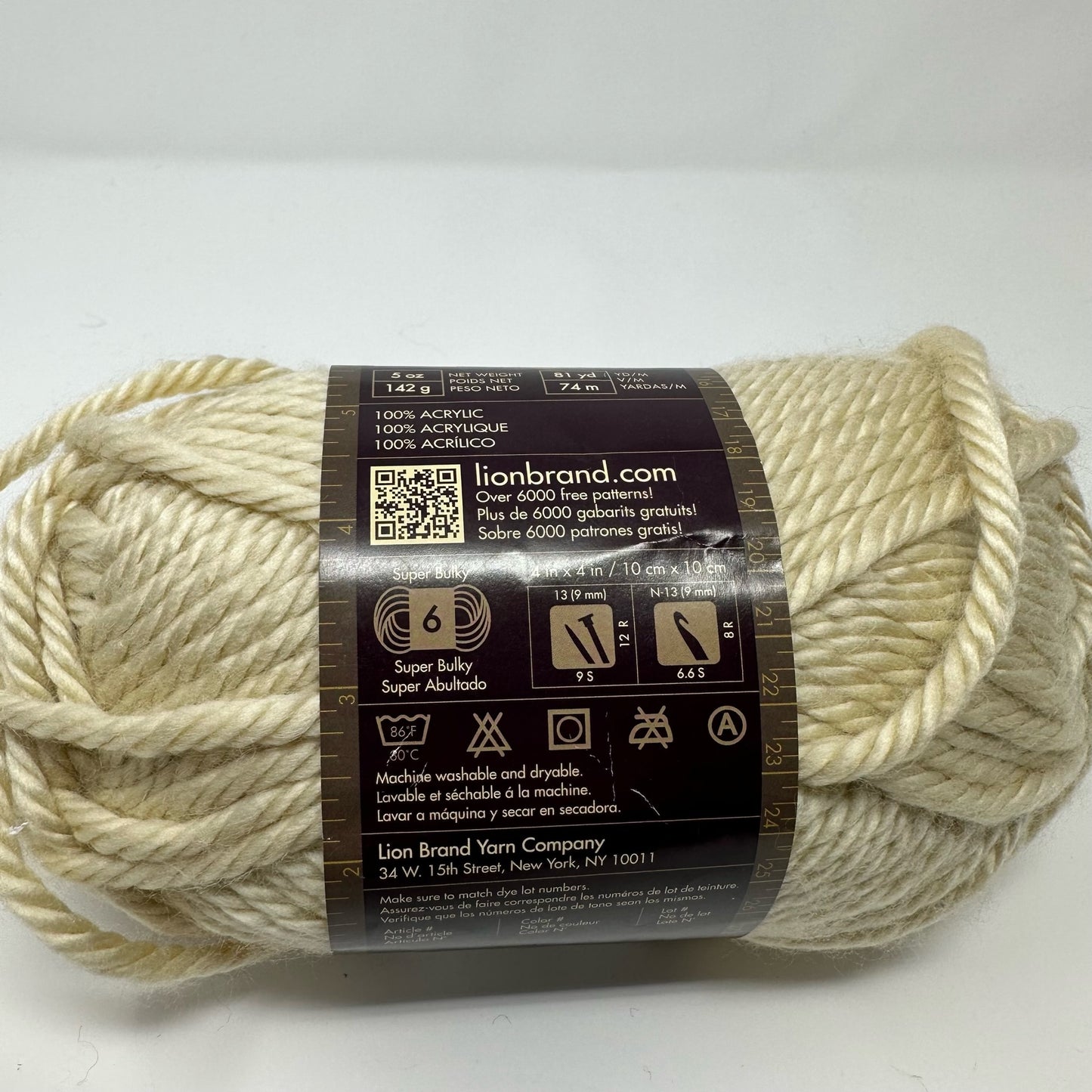 Lion Brand Yarns Hometown Super Bulky Yarn 100% Acrylic 5 oz