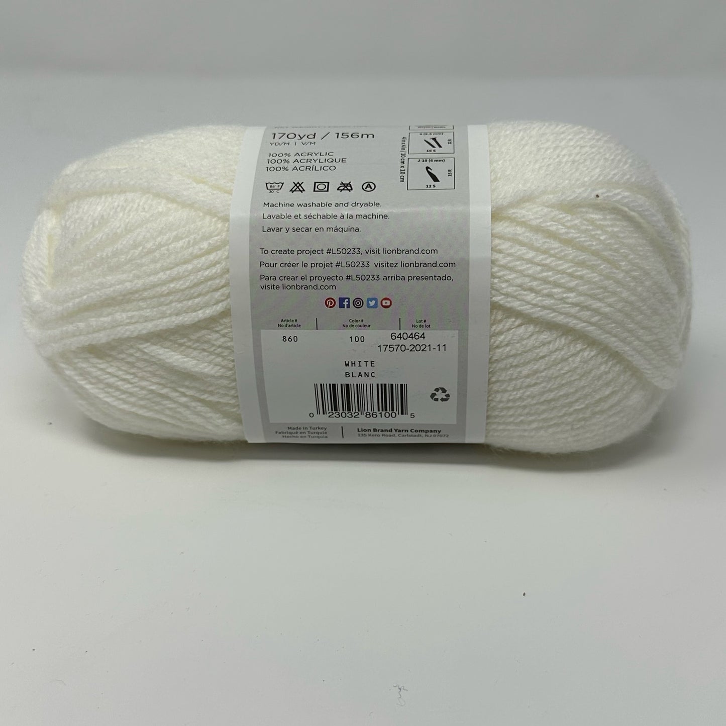 Lion Brand Yarns Vanna’s Choice Medium Worsted Weight Yarn Acrylic 3.5 oz