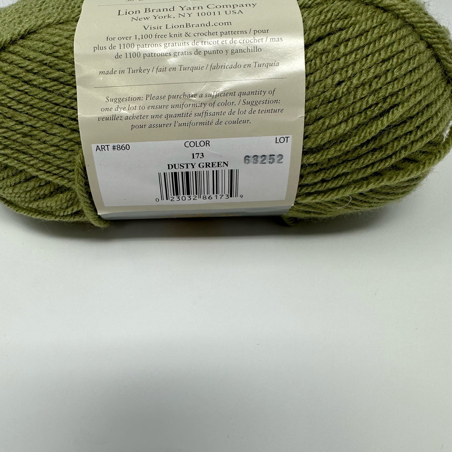 Lion Brand Yarns Vanna’s Choice Medium Worsted Weight Yarn Acrylic 3.5 oz